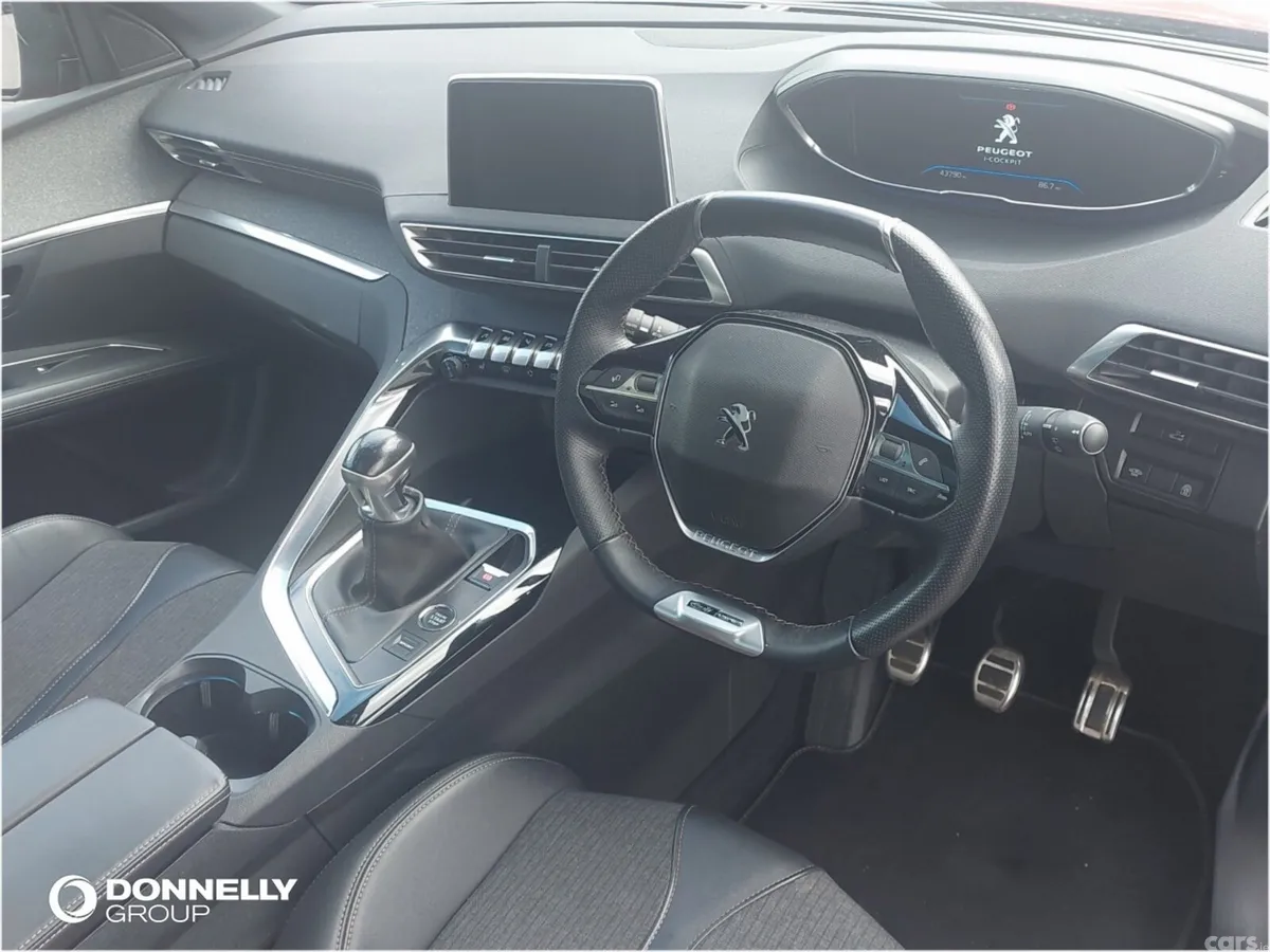 Peugeot 3008 Estate, Petrol, 2019, Red