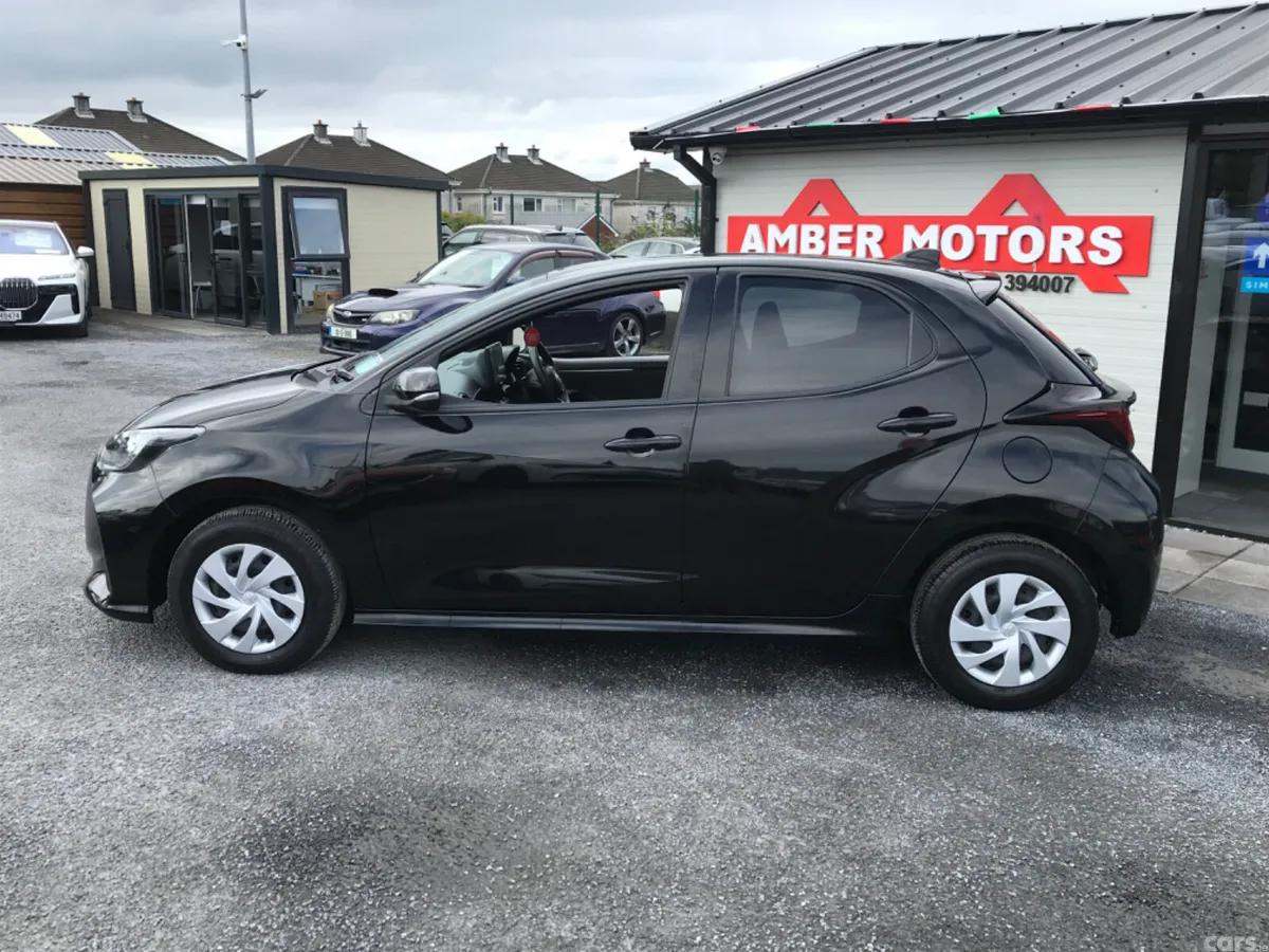Toyota Yaris Hatchback, Petrol, 2021, Black