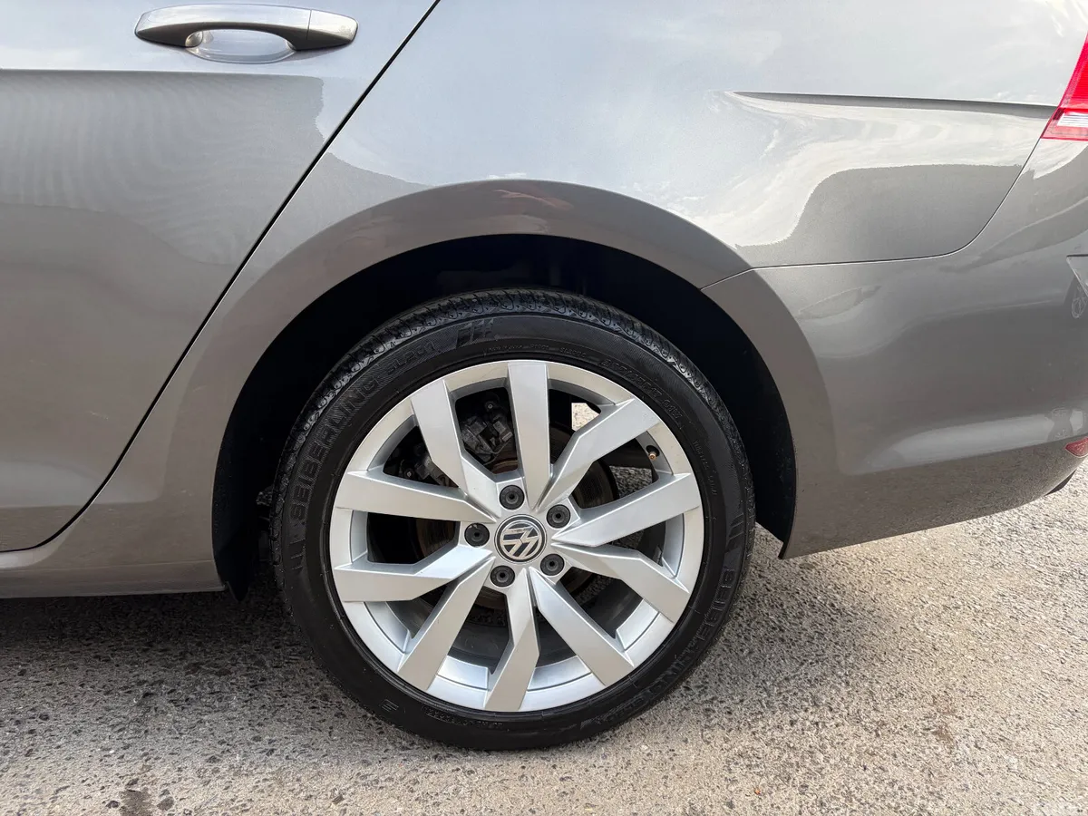 Volkswagen Golf Estate, Petrol, 2016, Grey