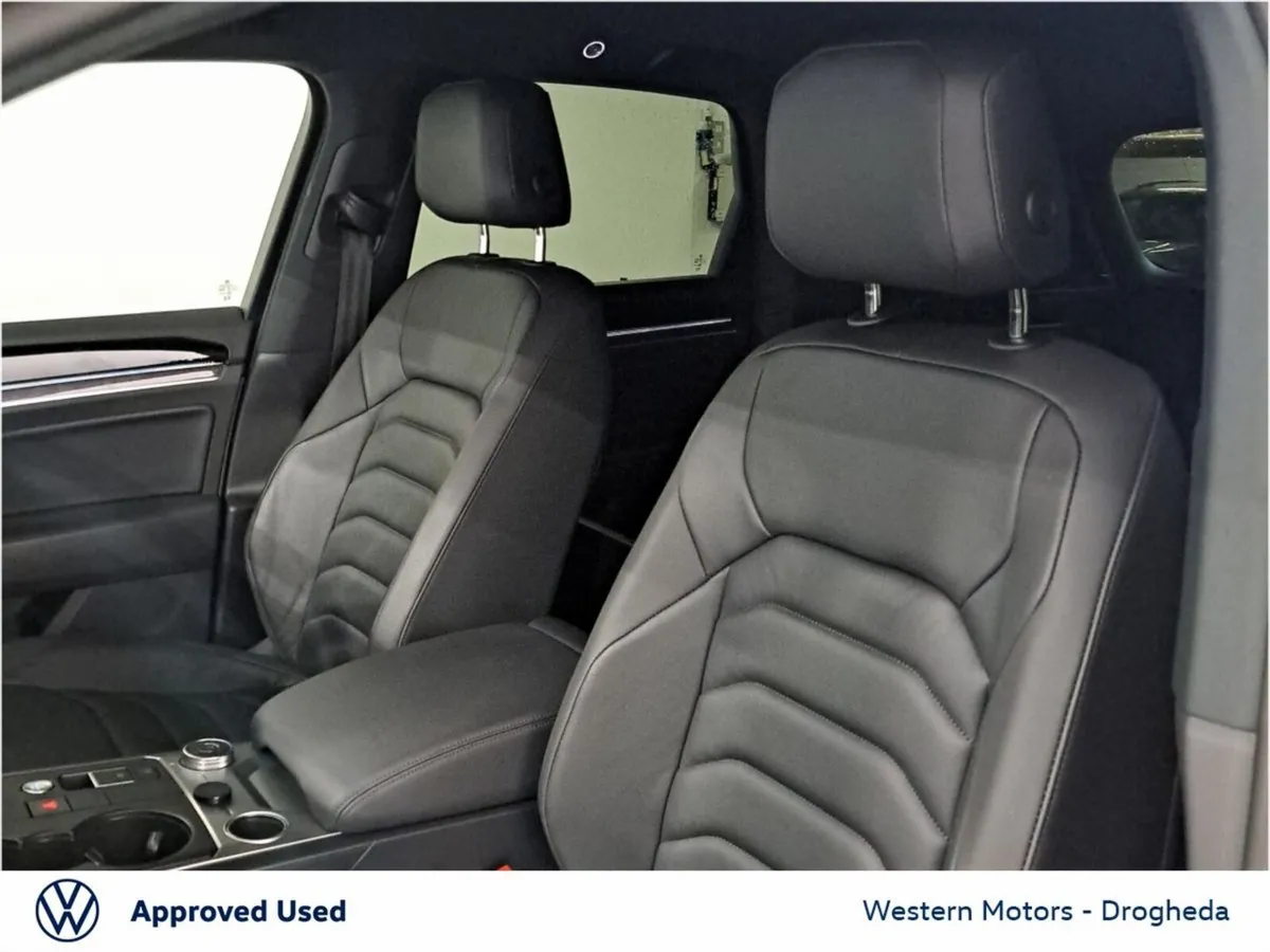 Volkswagen Touareg SUV, Diesel, 2023, White