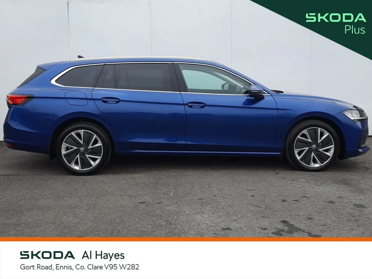 Skoda Superb Estate, Diesel, 2024, Blue