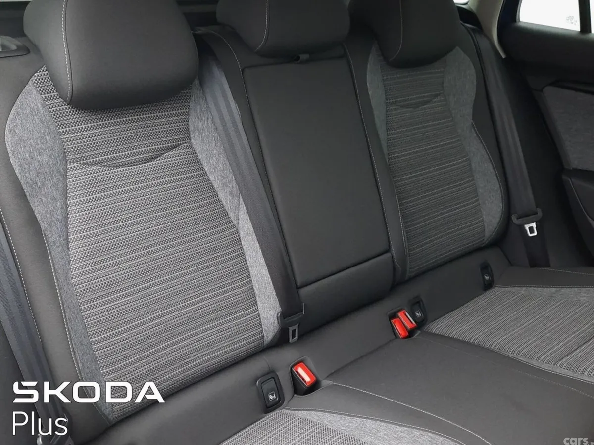 Skoda Superb Estate, Diesel, 2024, Blue