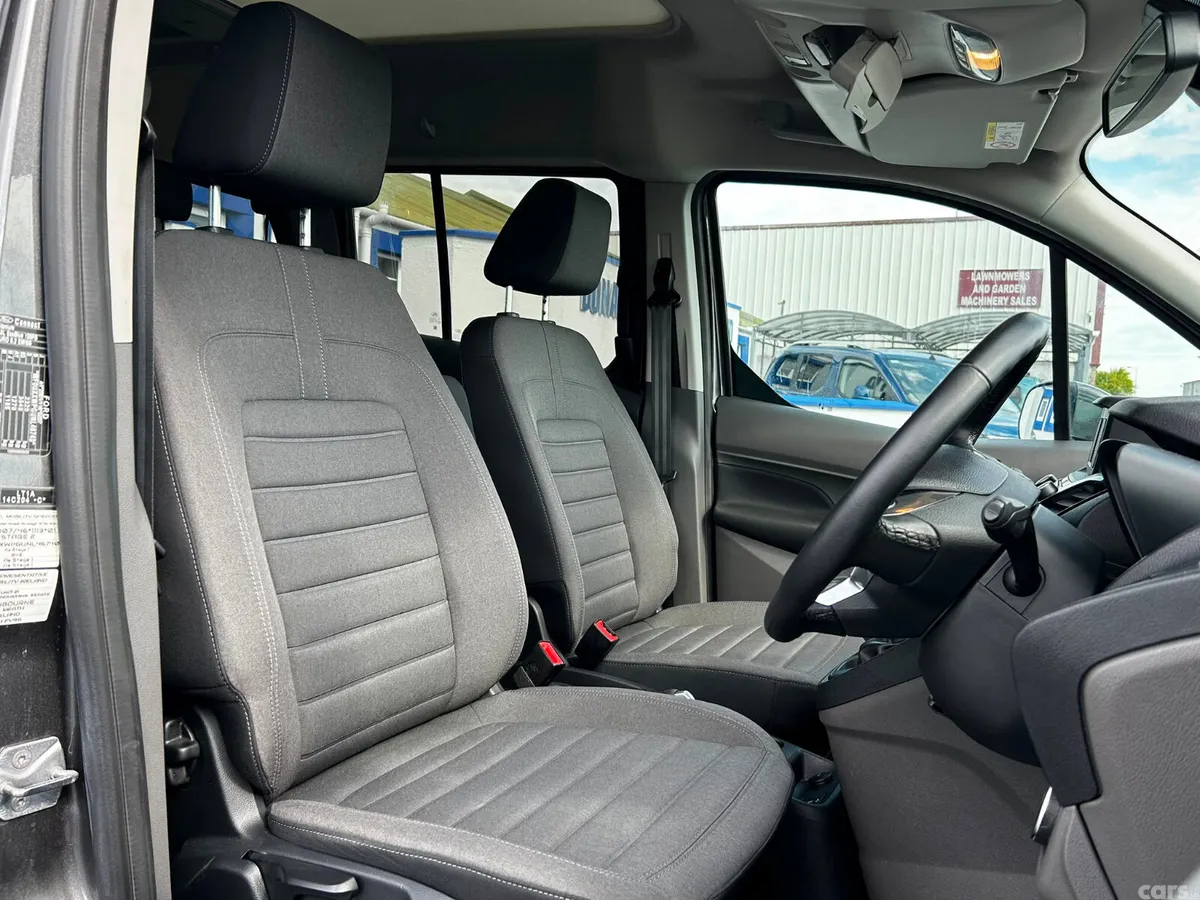Ford Tourneo Connect MPV, Diesel, 2022, Grey