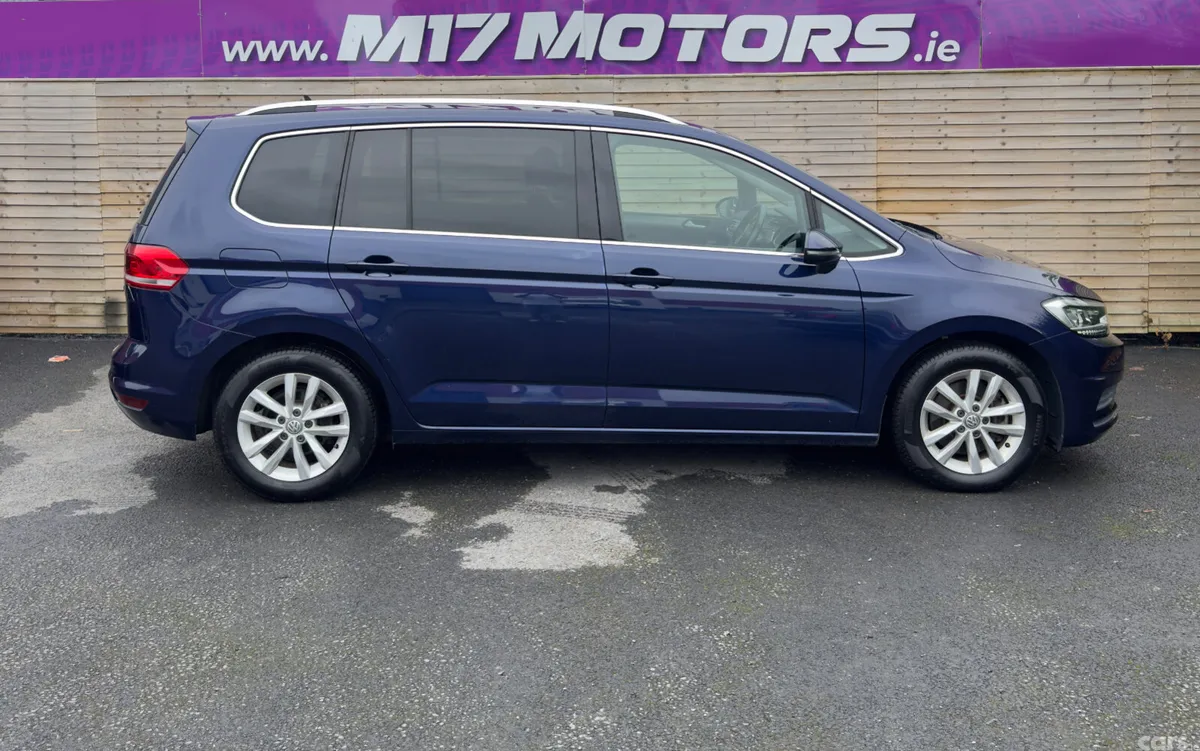 Volkswagen Touran MPV, Diesel, 2018, Blue
