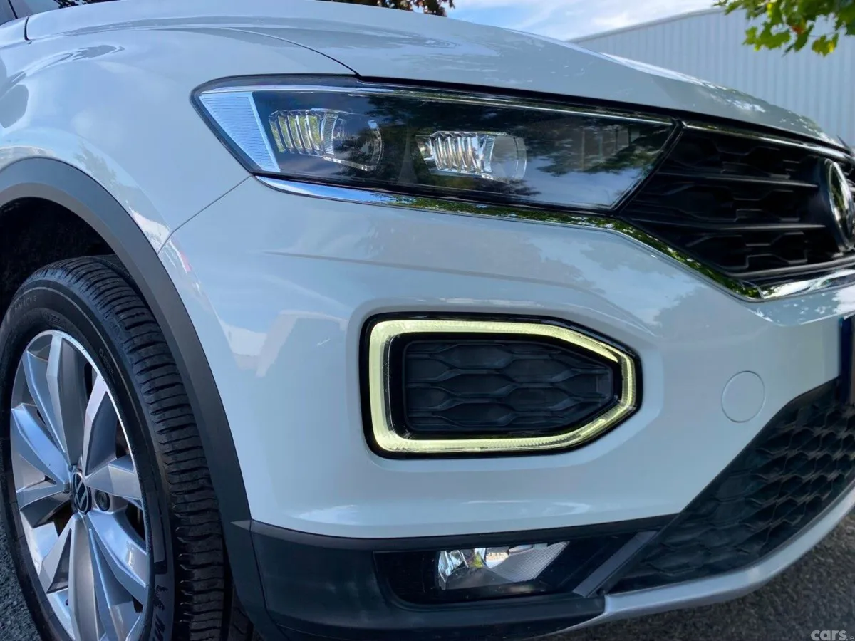 Volkswagen T-Roc SUV, Diesel, 2021, White