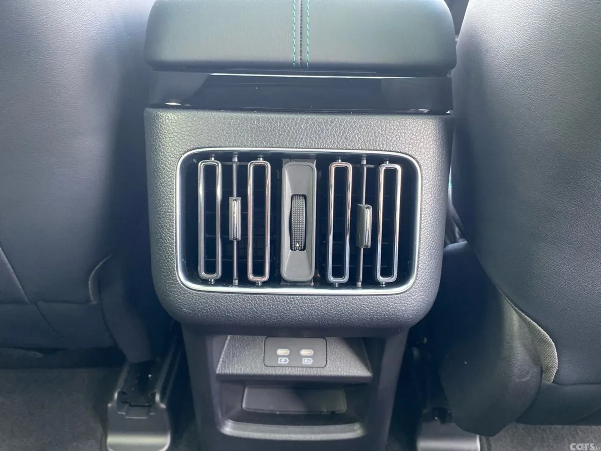BYD SEAL U Hatchback, Petrol Plug-in Hybrid, 2026, Blue