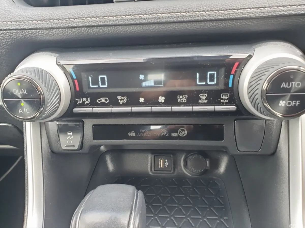 Toyota RAV4 SUV, Petrol Hybrid, 2024, Grey
