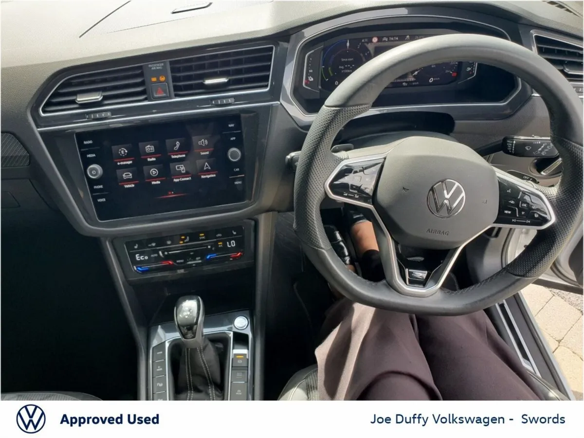 Volkswagen Tiguan SUV, Petrol Plug-in Hybrid, 2024, Grey