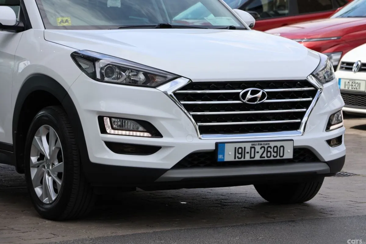 Hyundai Tucson SUV, Diesel, 2019, White