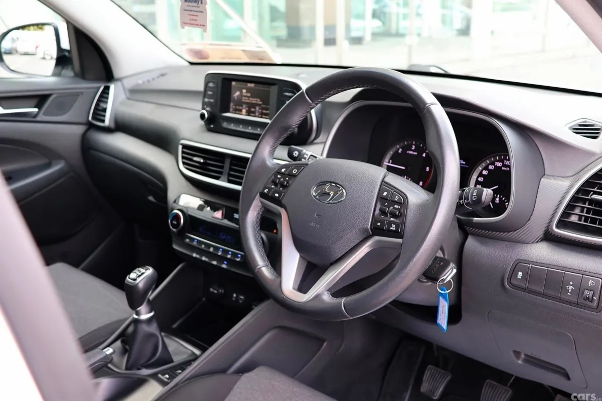 Hyundai Tucson SUV, Diesel, 2019, White