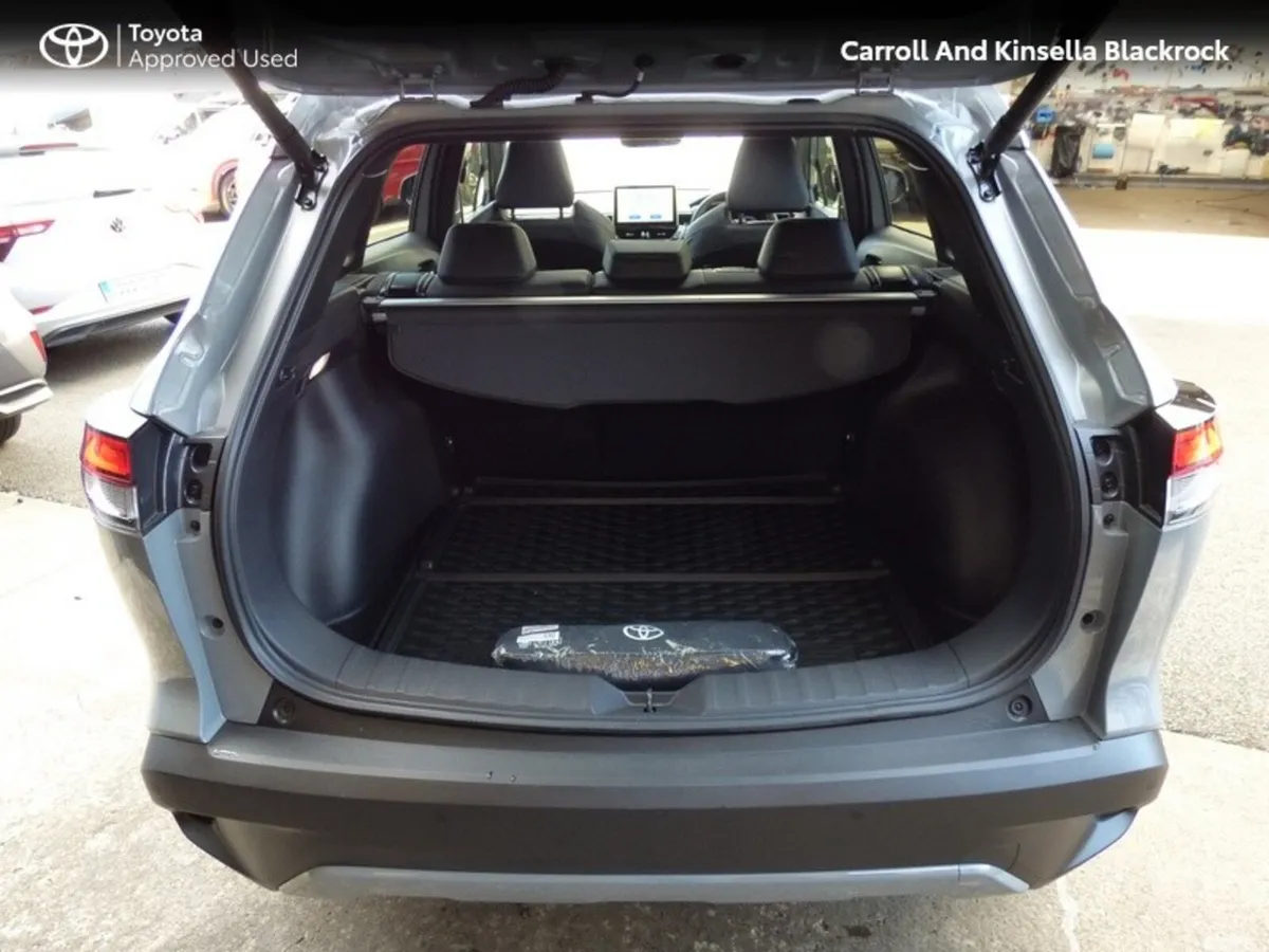 Toyota Corolla Cross Hatchback, Petrol Hybrid, 2025, Grey