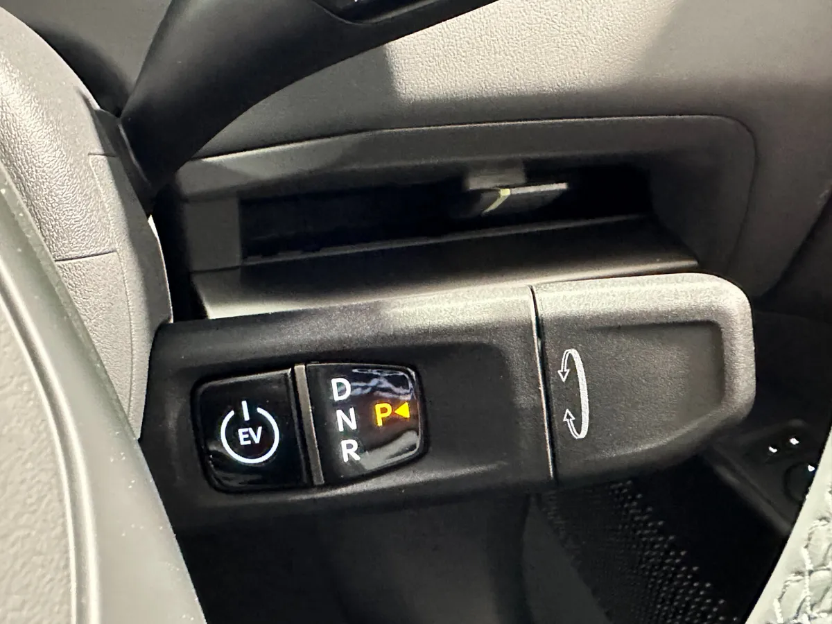 Kia EV2 MPV, Electric, 2026, Red