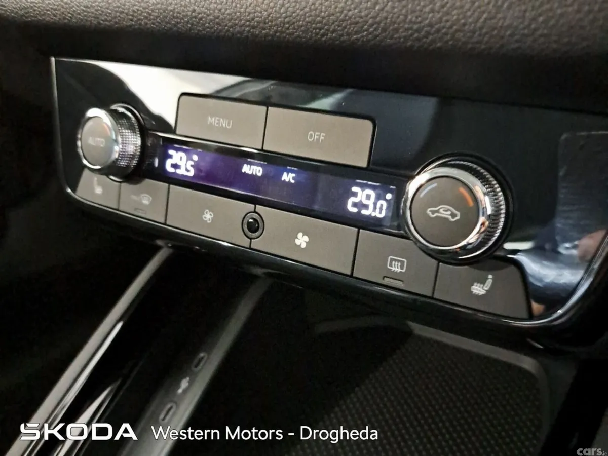Skoda Kamiq Hatchback, Petrol, 2026, White