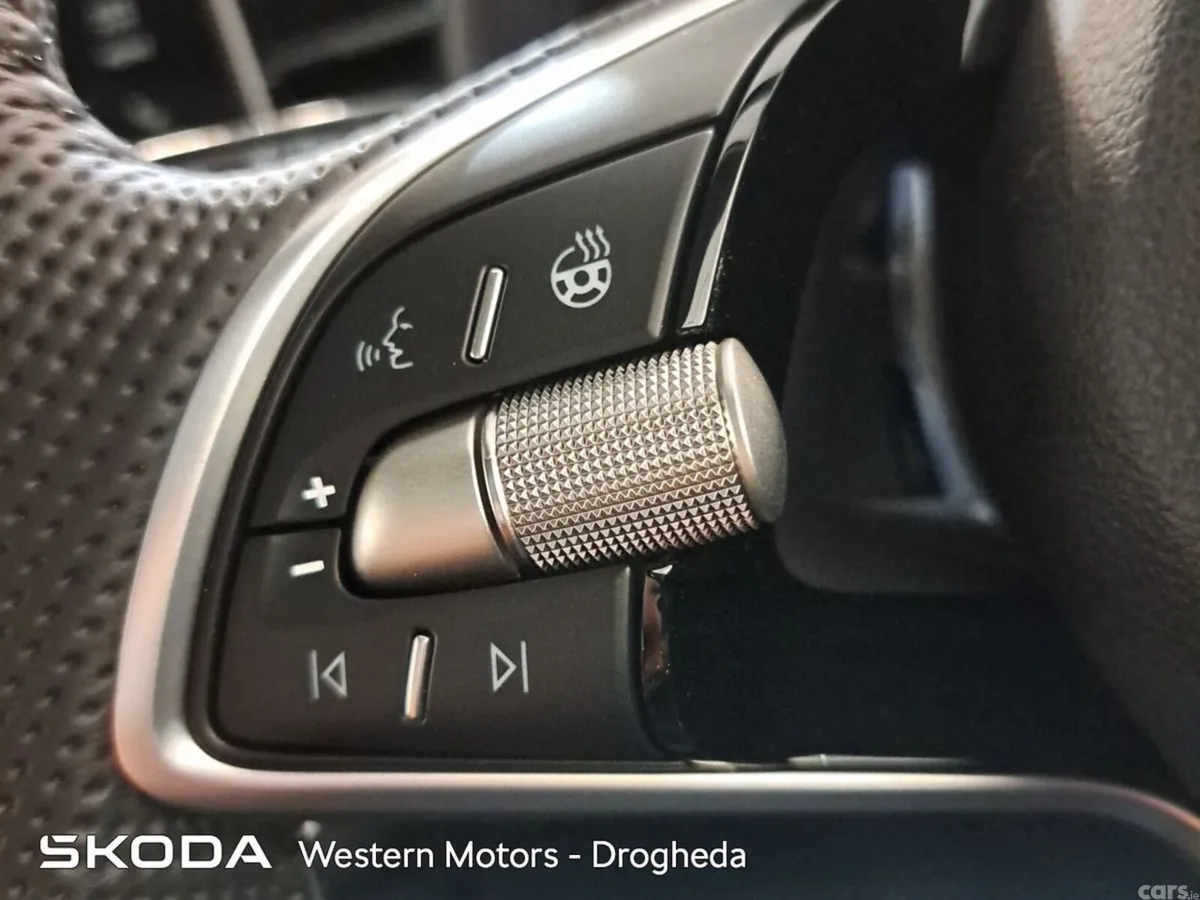 Skoda Kamiq Hatchback, Petrol, 2026, White