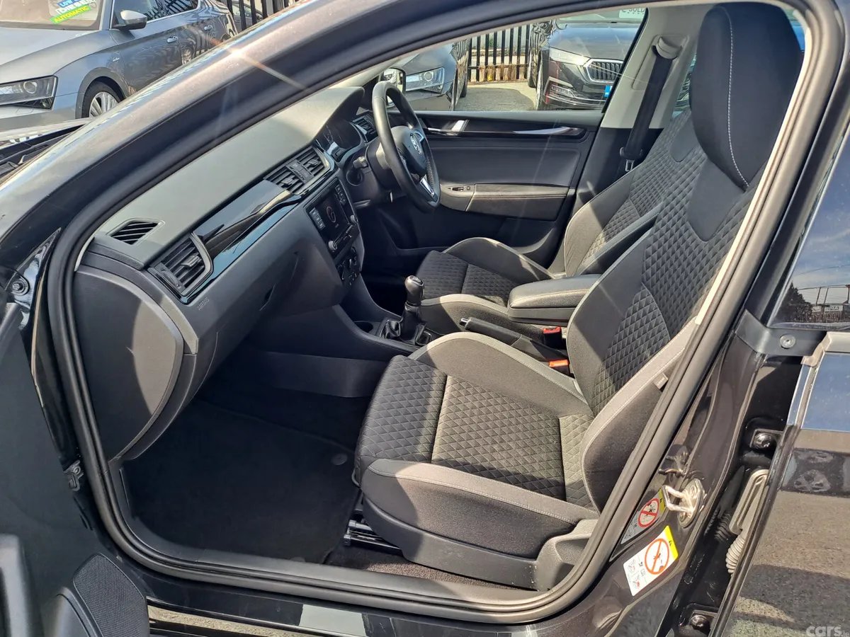 Skoda Rapid Saloon, Petrol, 2018, Black