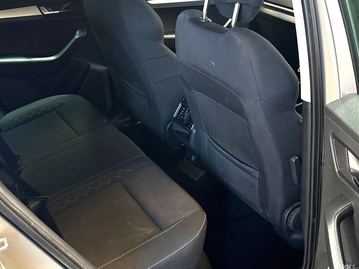 Skoda Karoq Estate, Petrol, 2019, Grey