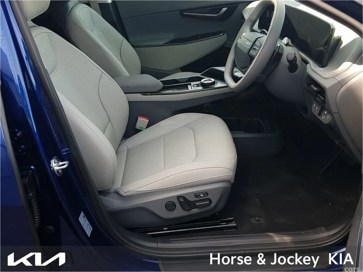 Kia EV6 MPV, Electric, 2026, Blue