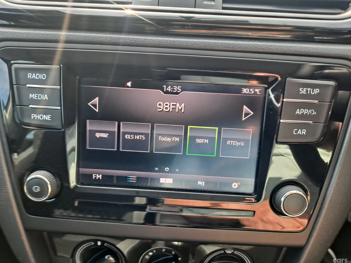 Skoda Rapid Saloon, Petrol, 2018, Black