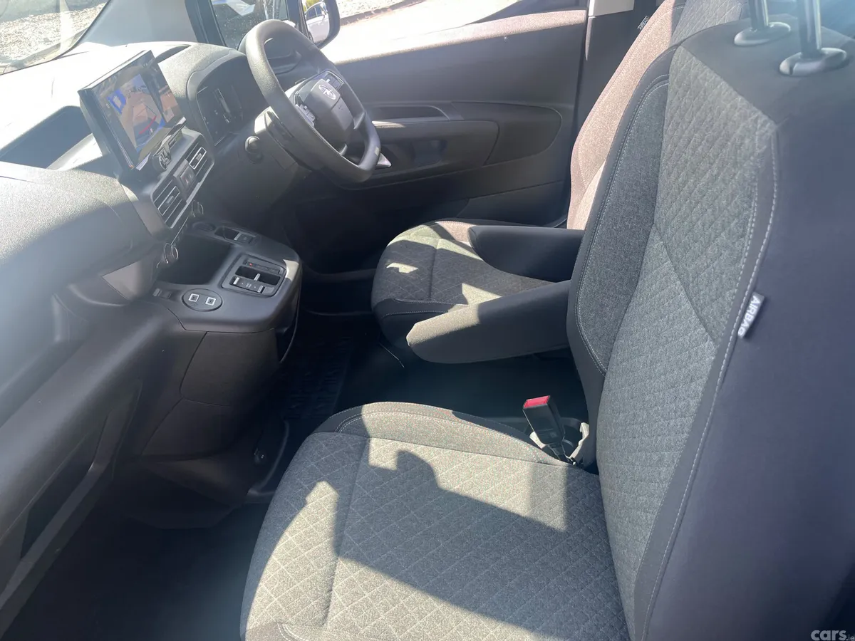 Opel Combo MPV, Diesel, 2026, Blue