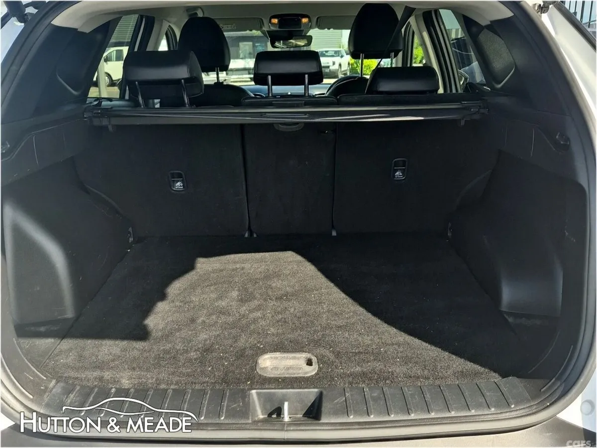 Hyundai Tucson SUV, Petrol Plug-in Hybrid, 2022, White