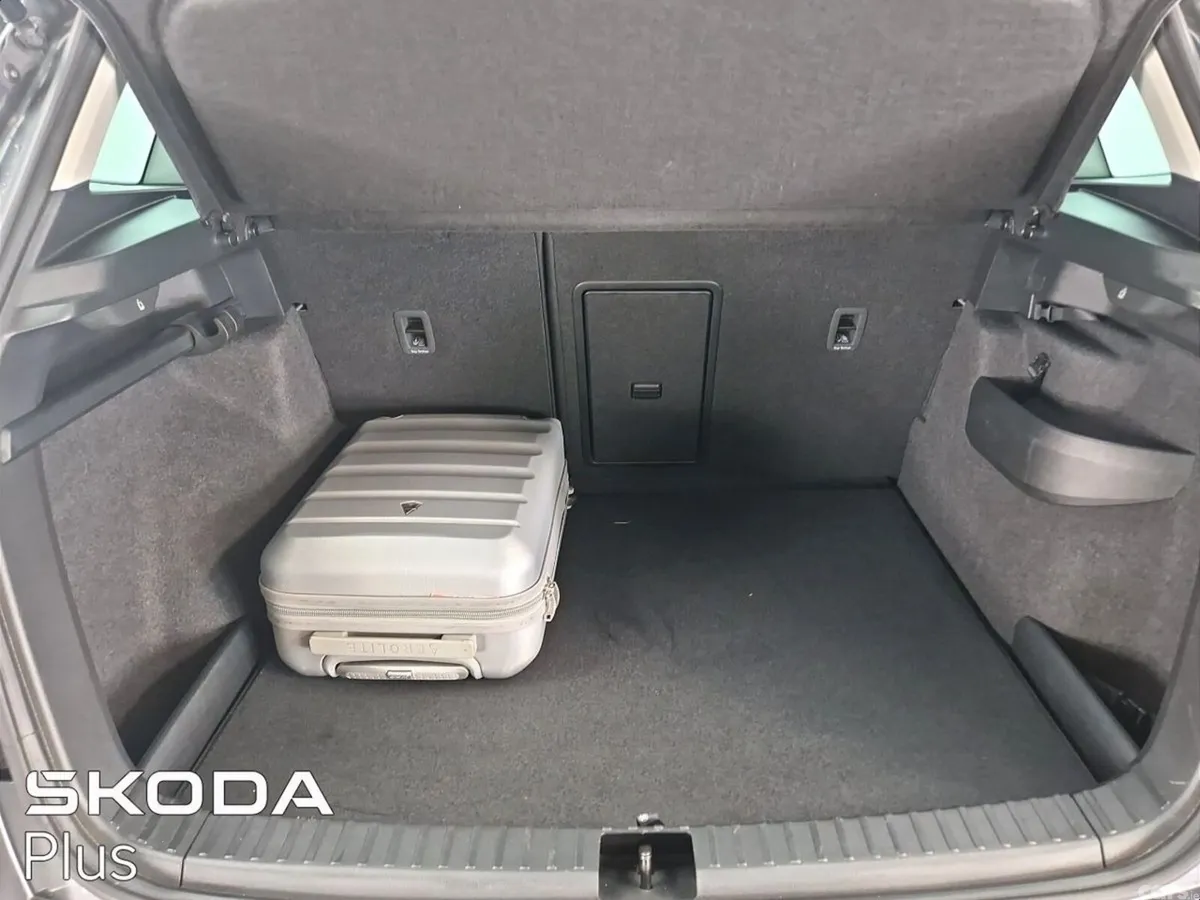 Skoda Karoq SUV, Diesel, 2024, Grey