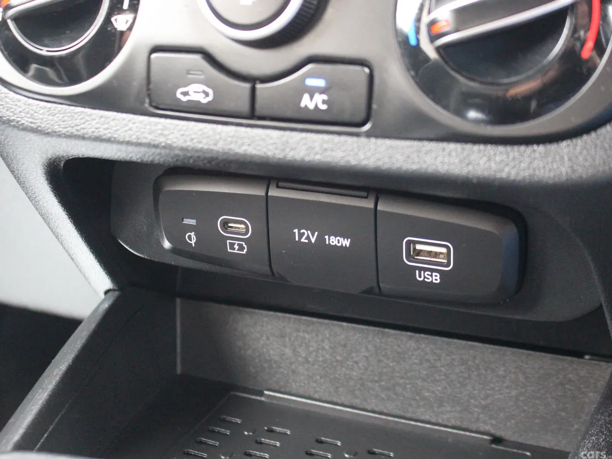 Hyundai i10 Hatchback, Petrol, 2023, Grey
