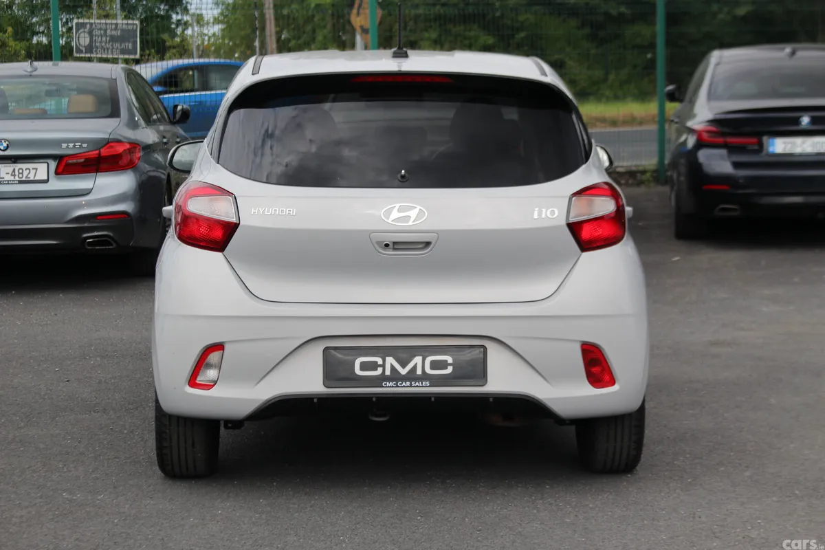 Hyundai i10 Hatchback, Petrol, 2023, Grey