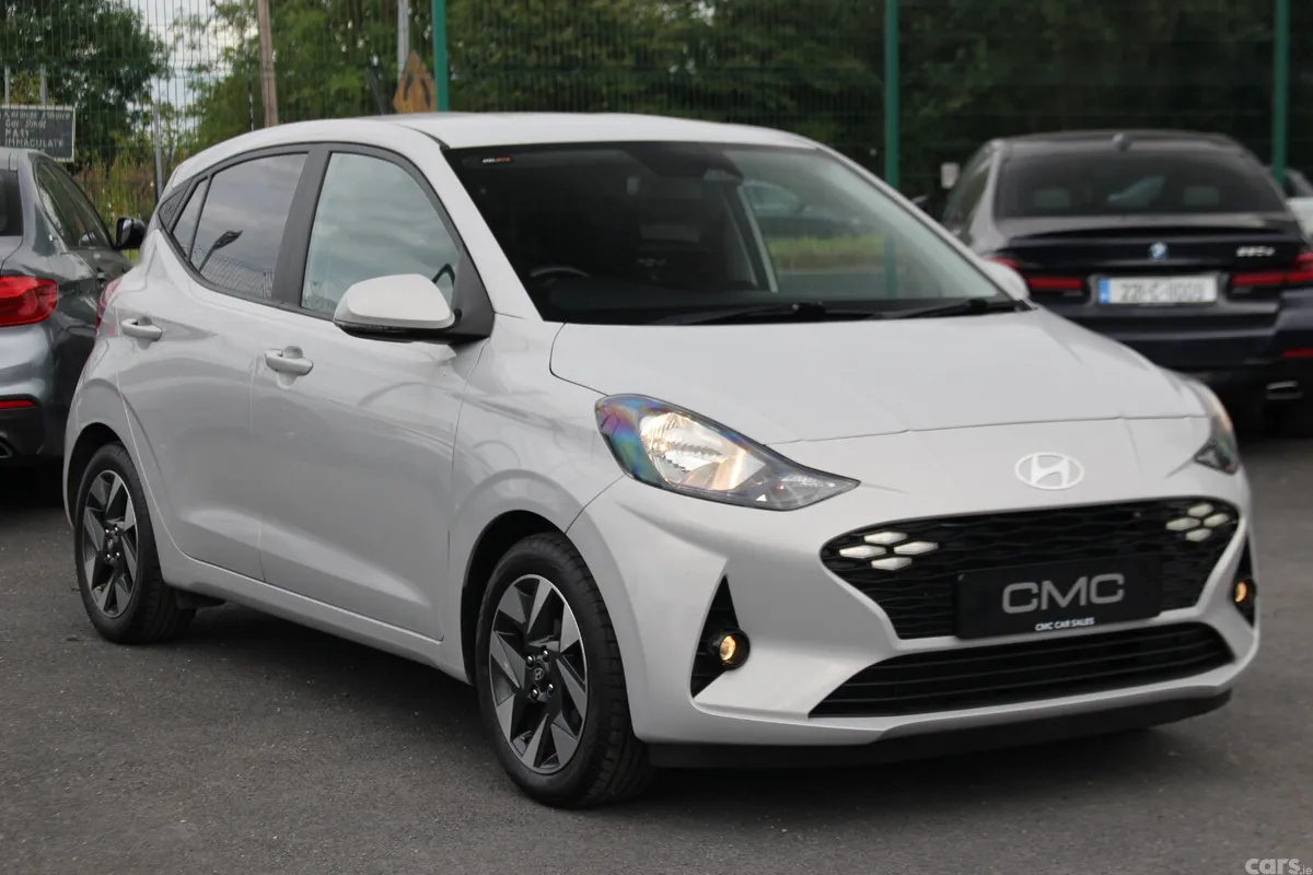 Hyundai i10 Hatchback, Petrol, 2023, Grey
