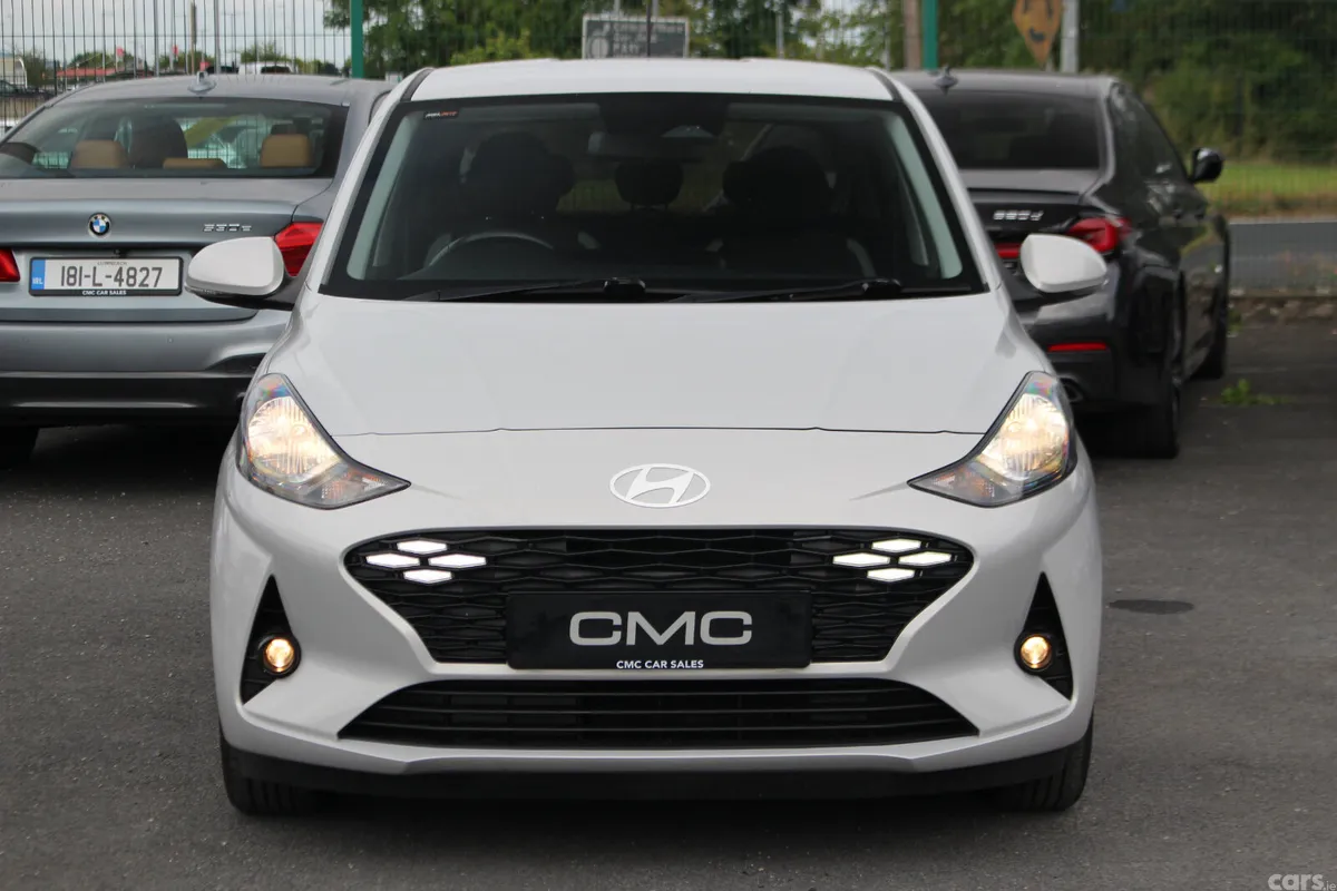 Hyundai i10 Hatchback, Petrol, 2023, Grey