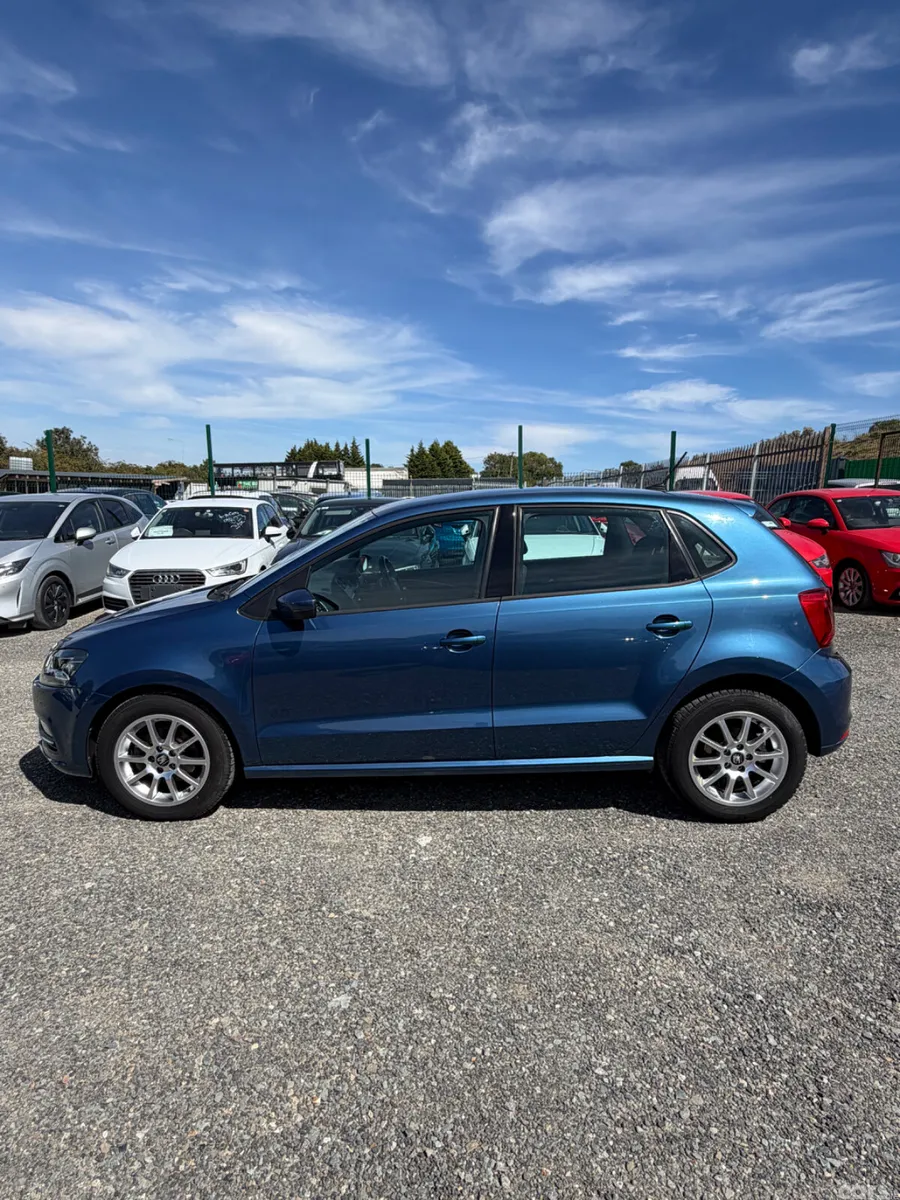 Volkswagen Polo Hatchback, Petrol, 2017, Blue