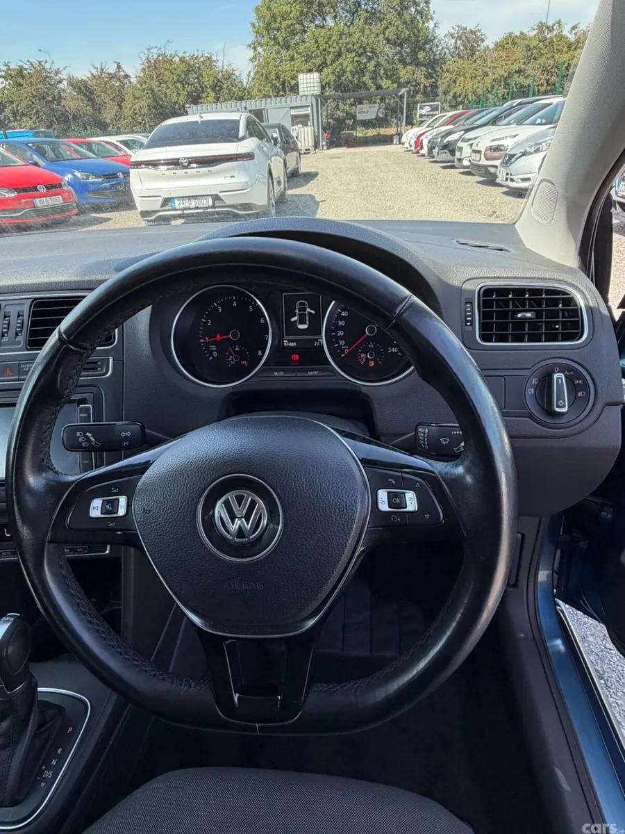 Volkswagen Polo Hatchback, Petrol, 2017, Blue