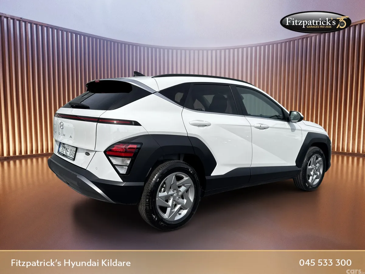 Hyundai KONA MPV, Petrol, 2026, White