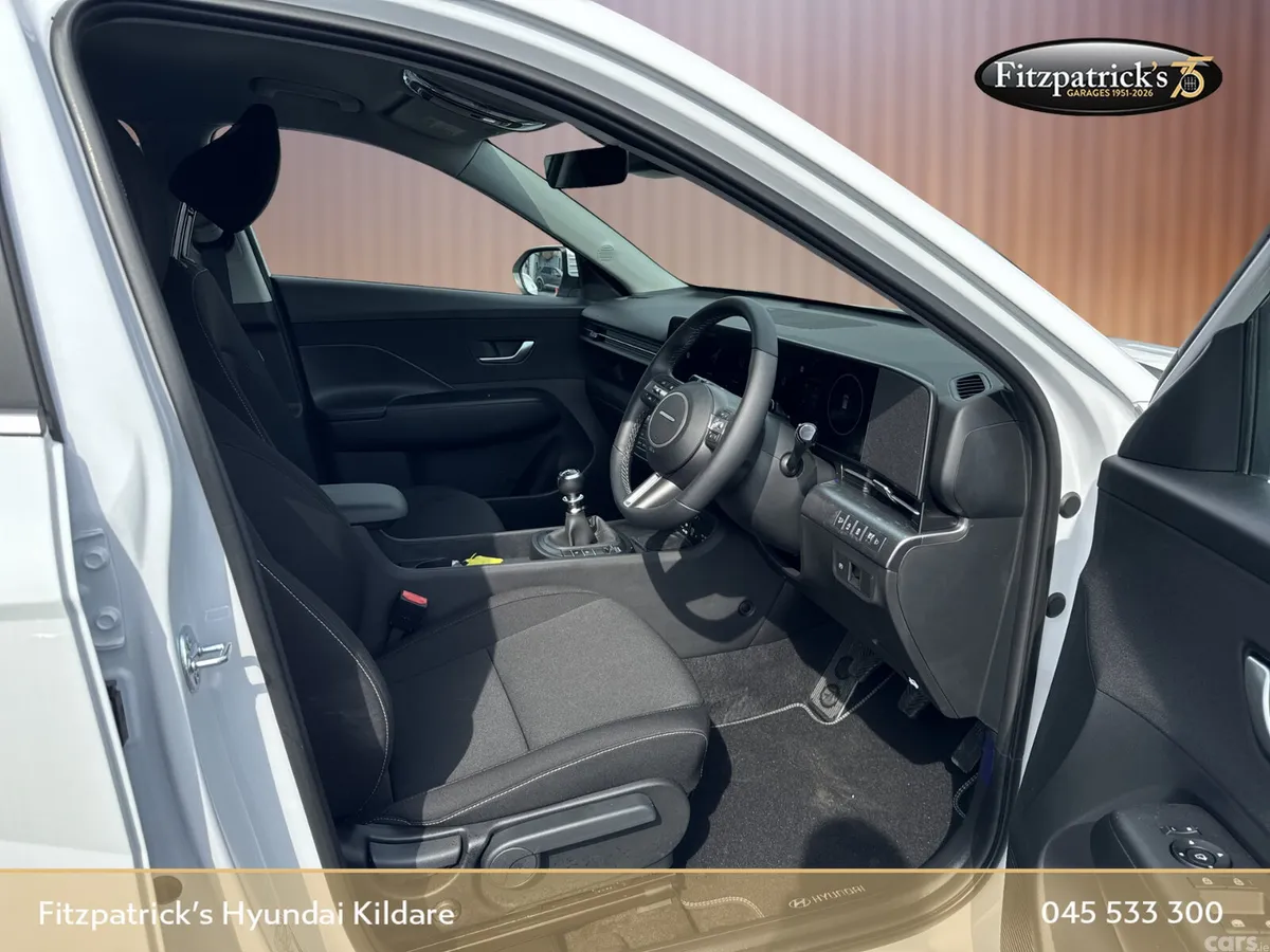 Hyundai KONA MPV, Petrol, 2026, White
