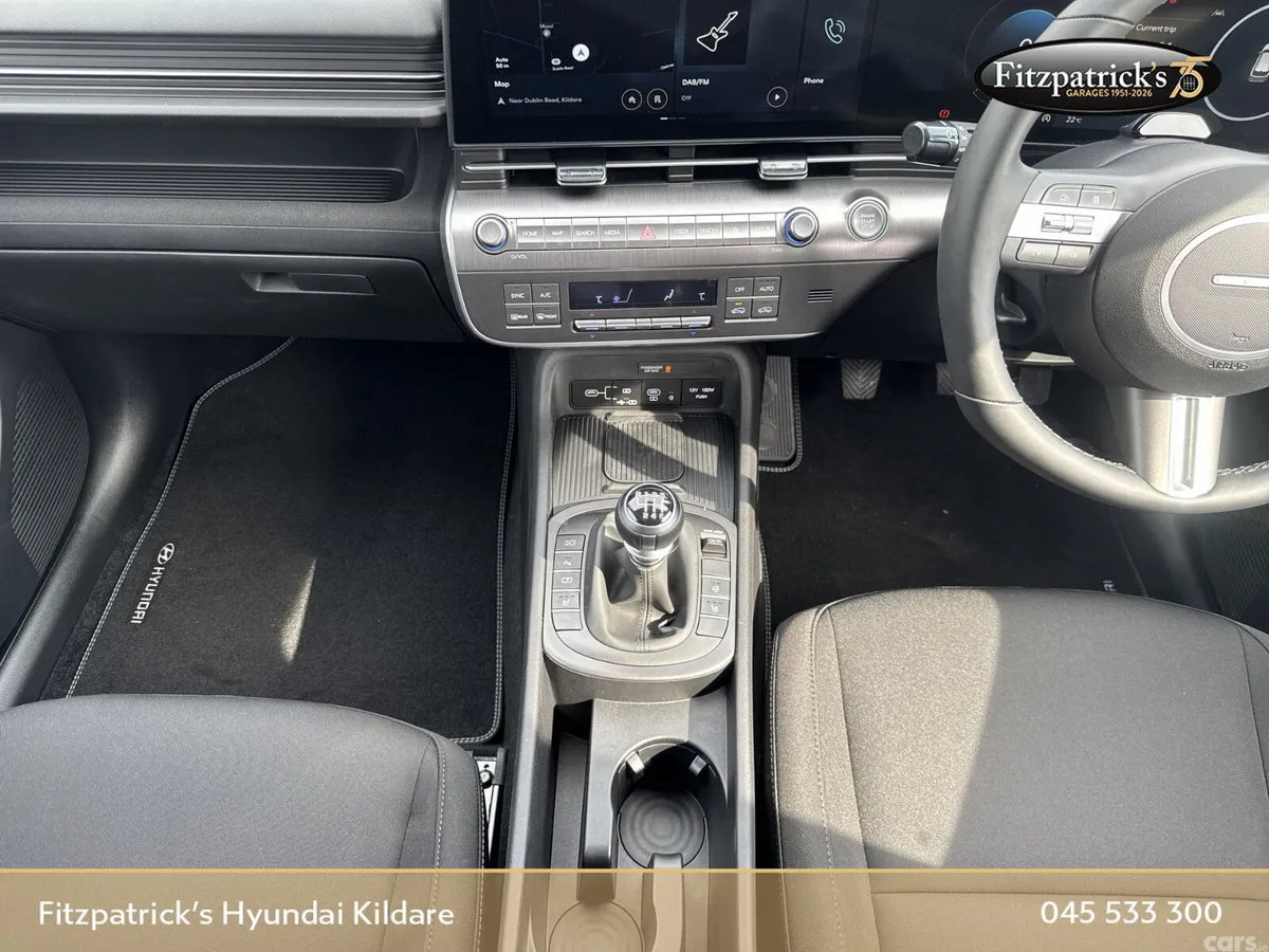 Hyundai KONA MPV, Petrol, 2026, White