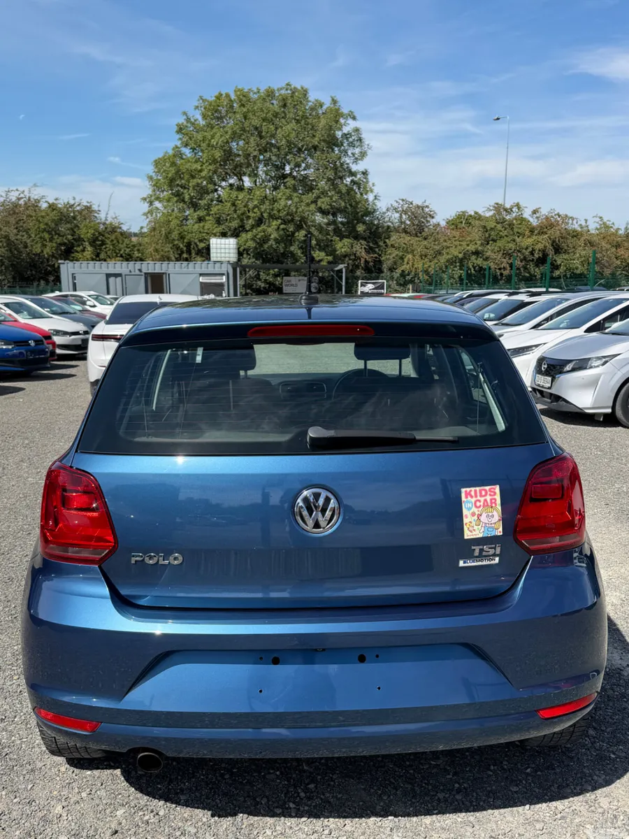 Volkswagen Polo Hatchback, Petrol, 2017, Blue