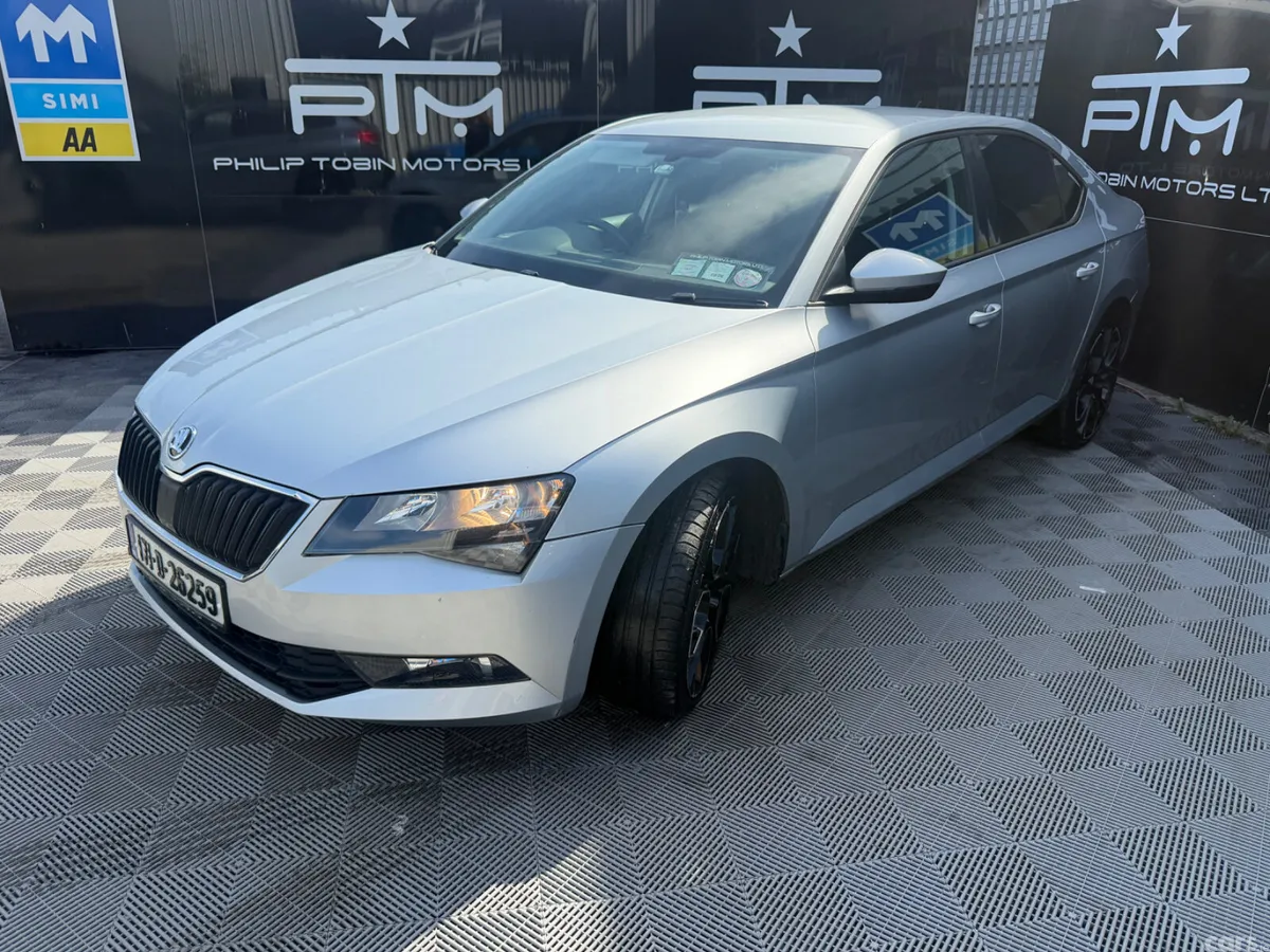 Skoda Superb Saloon, Diesel, 2017, Grey