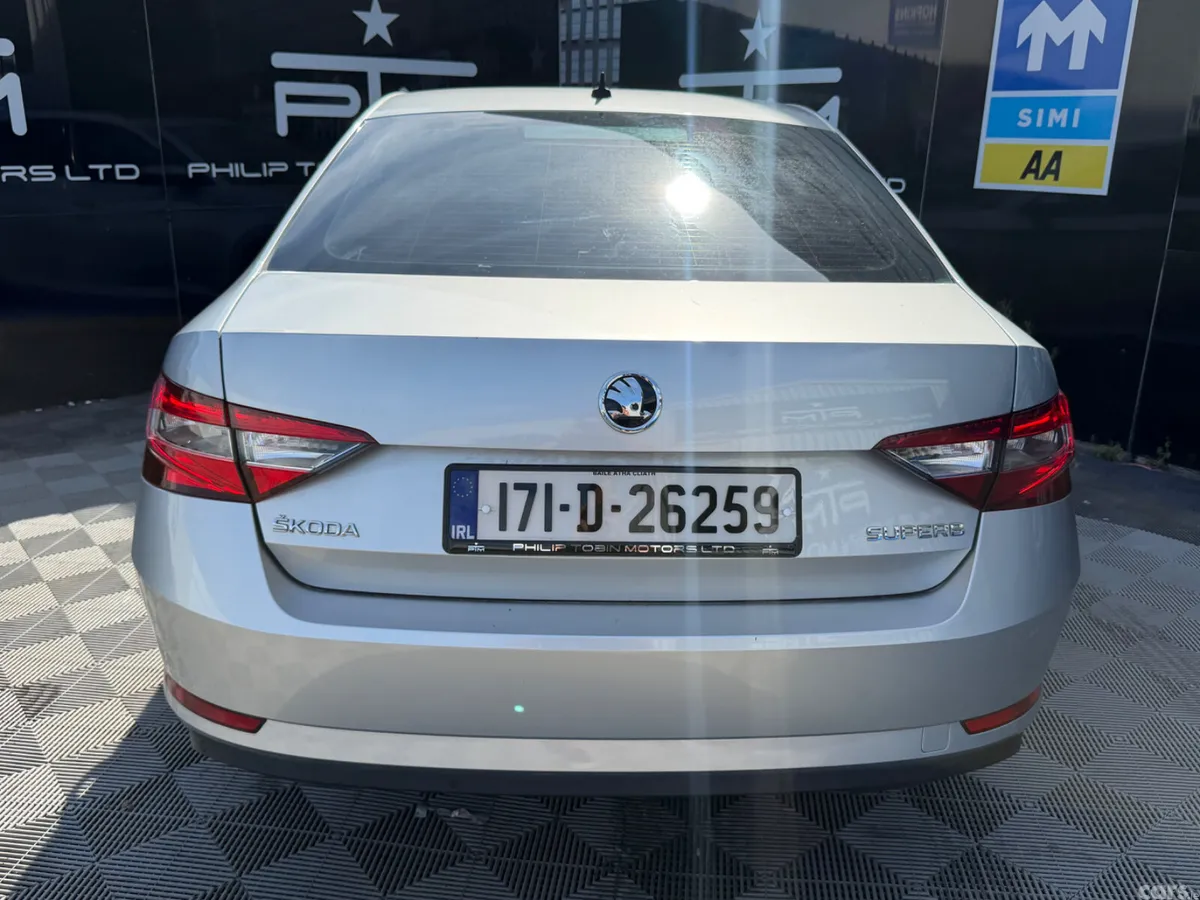 Skoda Superb Saloon, Diesel, 2017, Grey