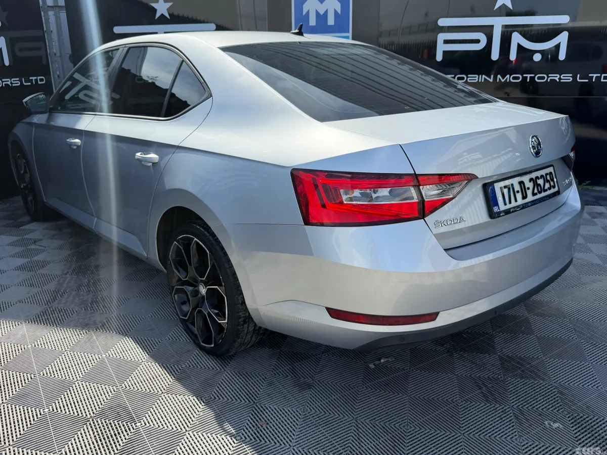 Skoda Superb Saloon, Diesel, 2017, Grey