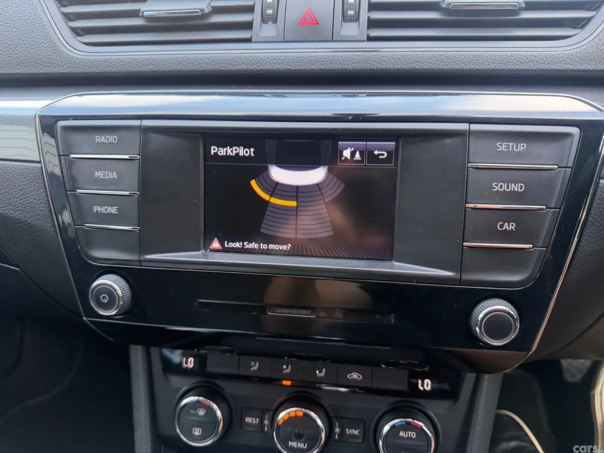 Skoda Superb Saloon, Diesel, 2017, Grey
