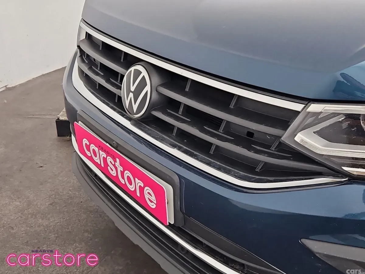 Volkswagen Tiguan SUV, Petrol Hybrid, 2023, Blue