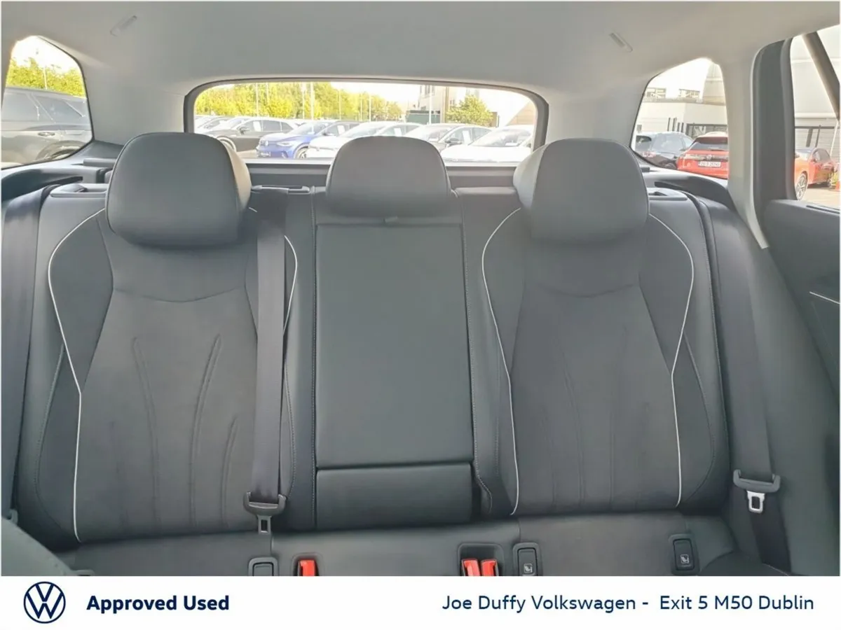 Volkswagen Passat Estate, Diesel, 2026, Black