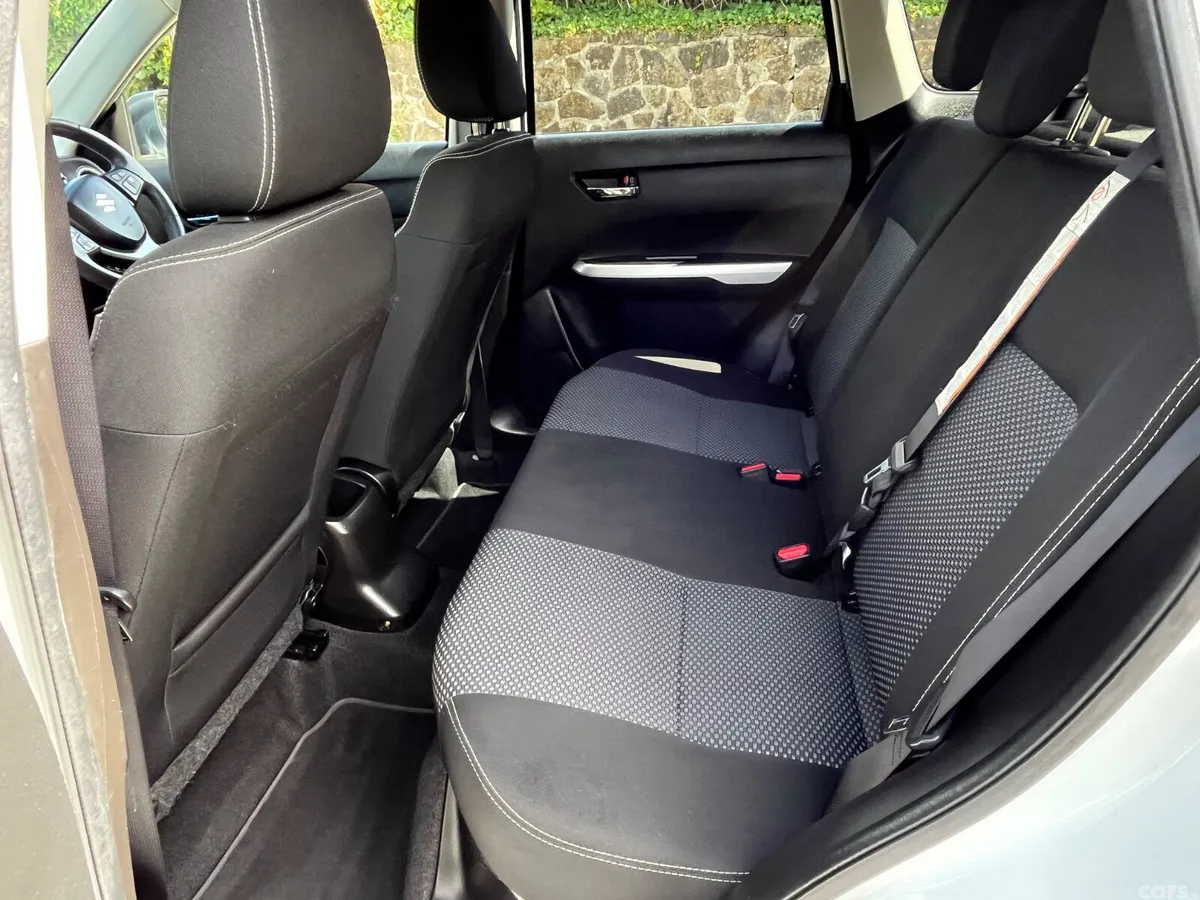 Suzuki Vitara SUV, Diesel, 2016, White