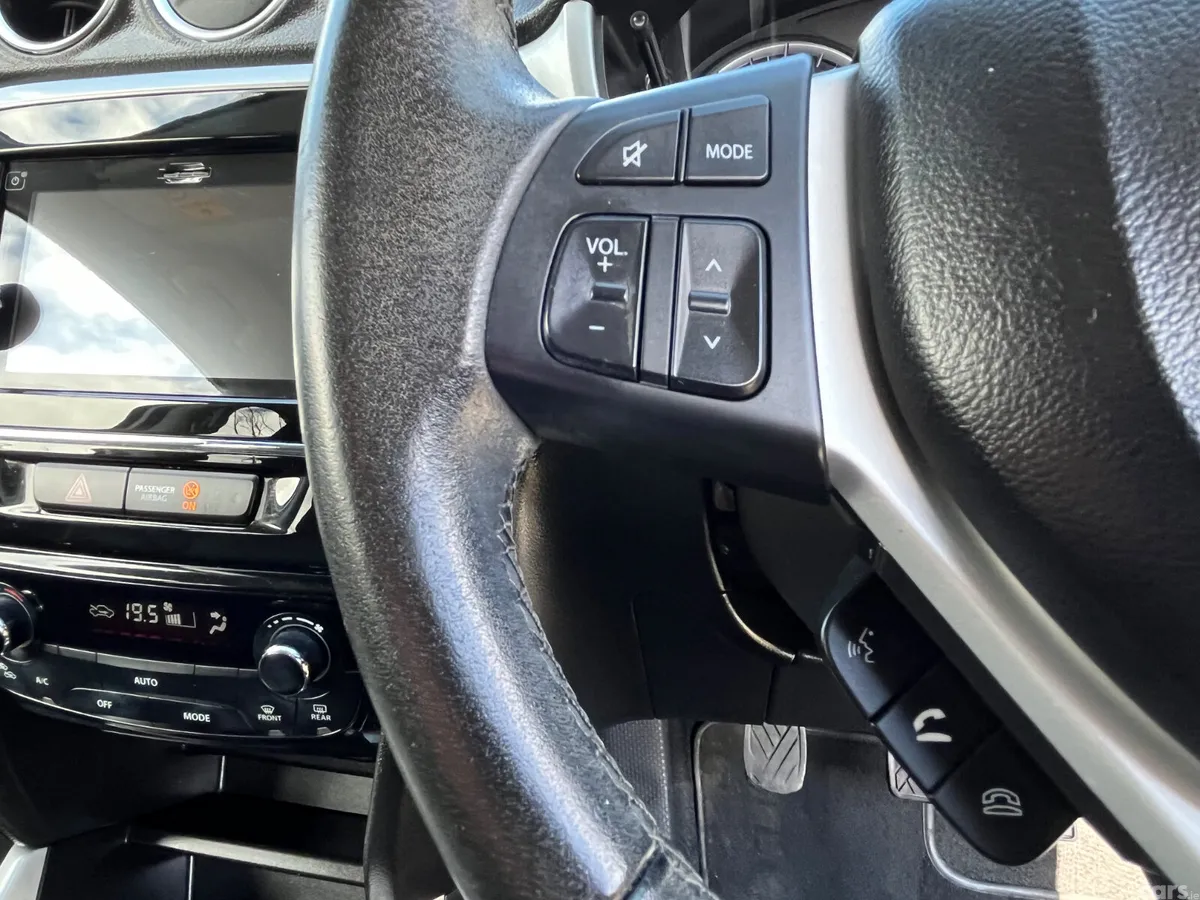 Suzuki Vitara SUV, Diesel, 2016, White