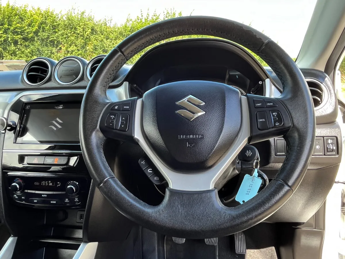 Suzuki Vitara SUV, Diesel, 2016, White