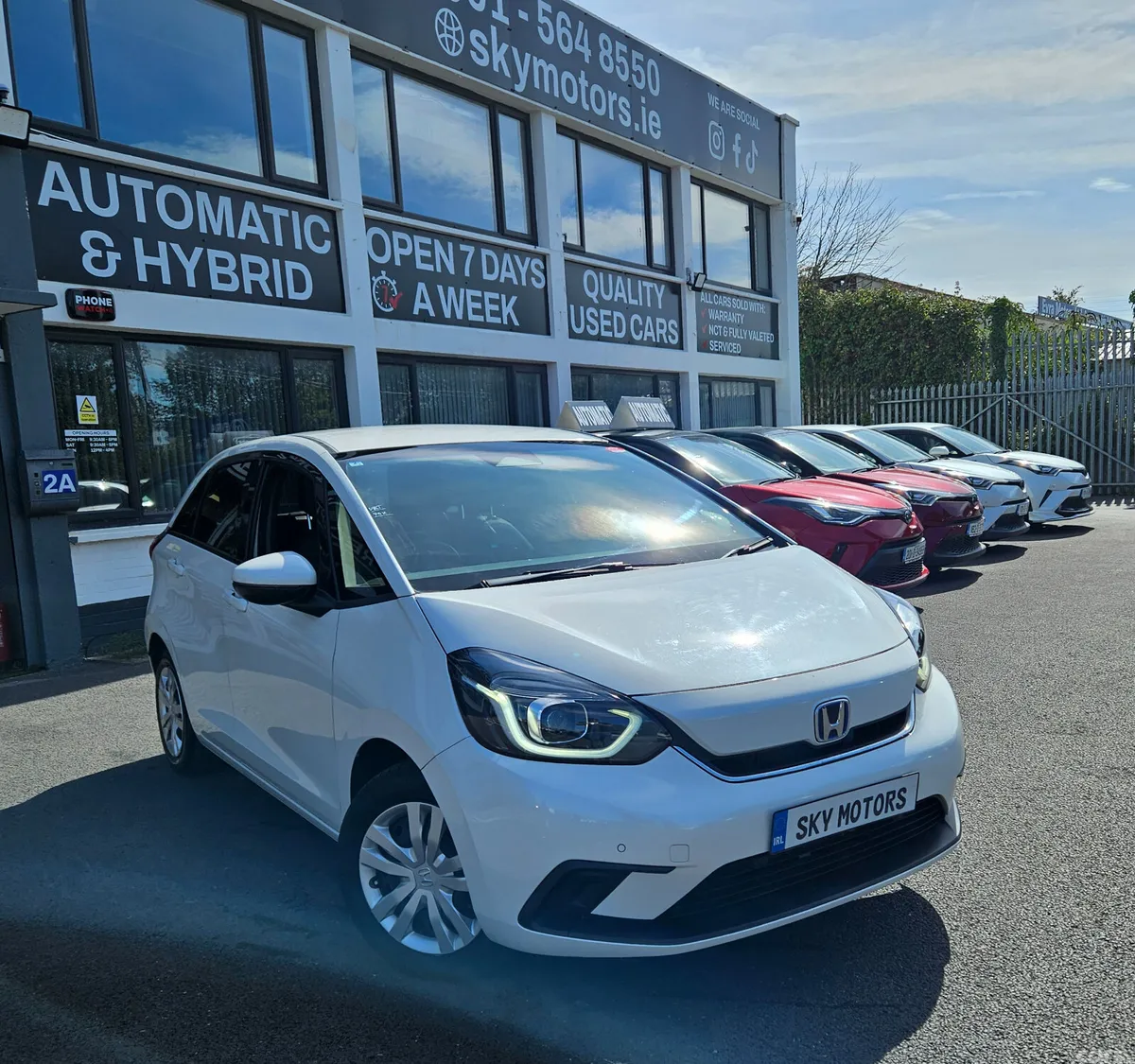 Honda Fit Hatchback, Petrol Hybrid, 2022, White