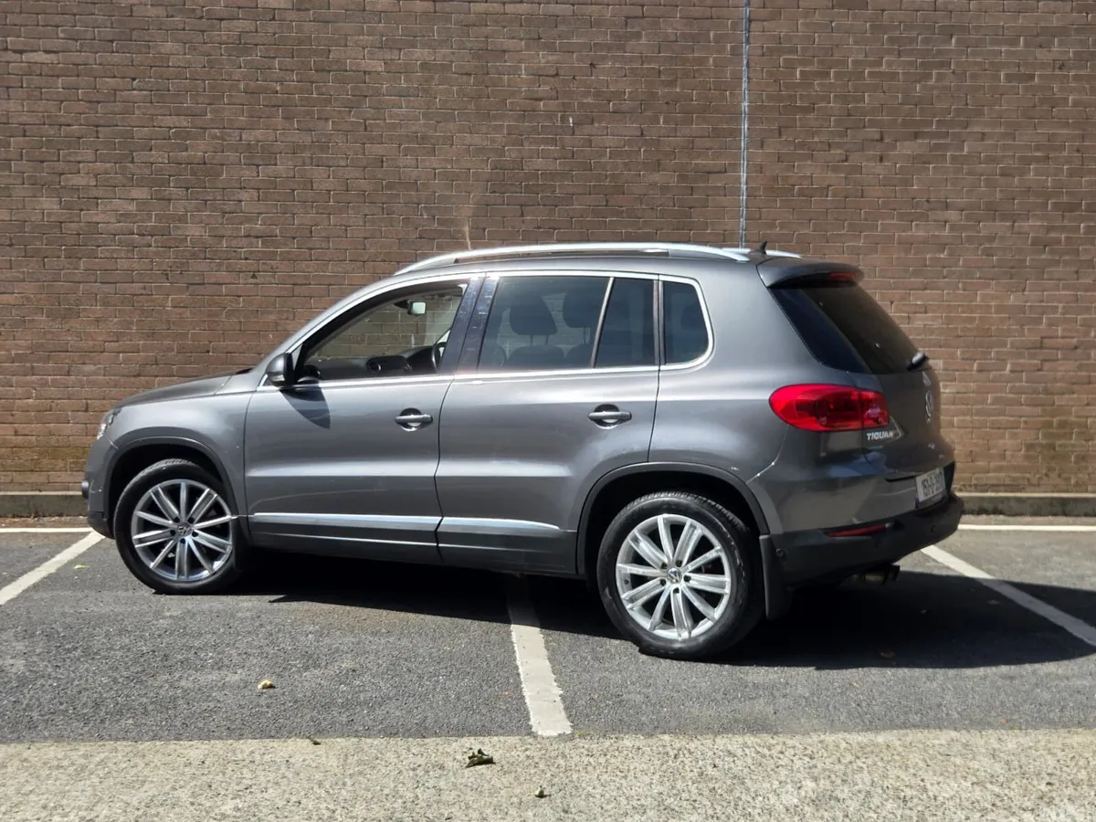 Volkswagen Tiguan SUV, Diesel, 2015, Grey