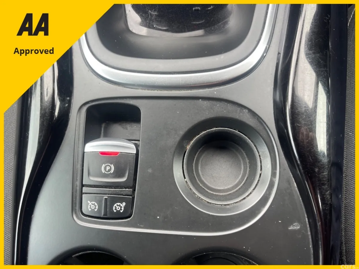 Renault Kadjar Hatchback, Petrol, 2022, White