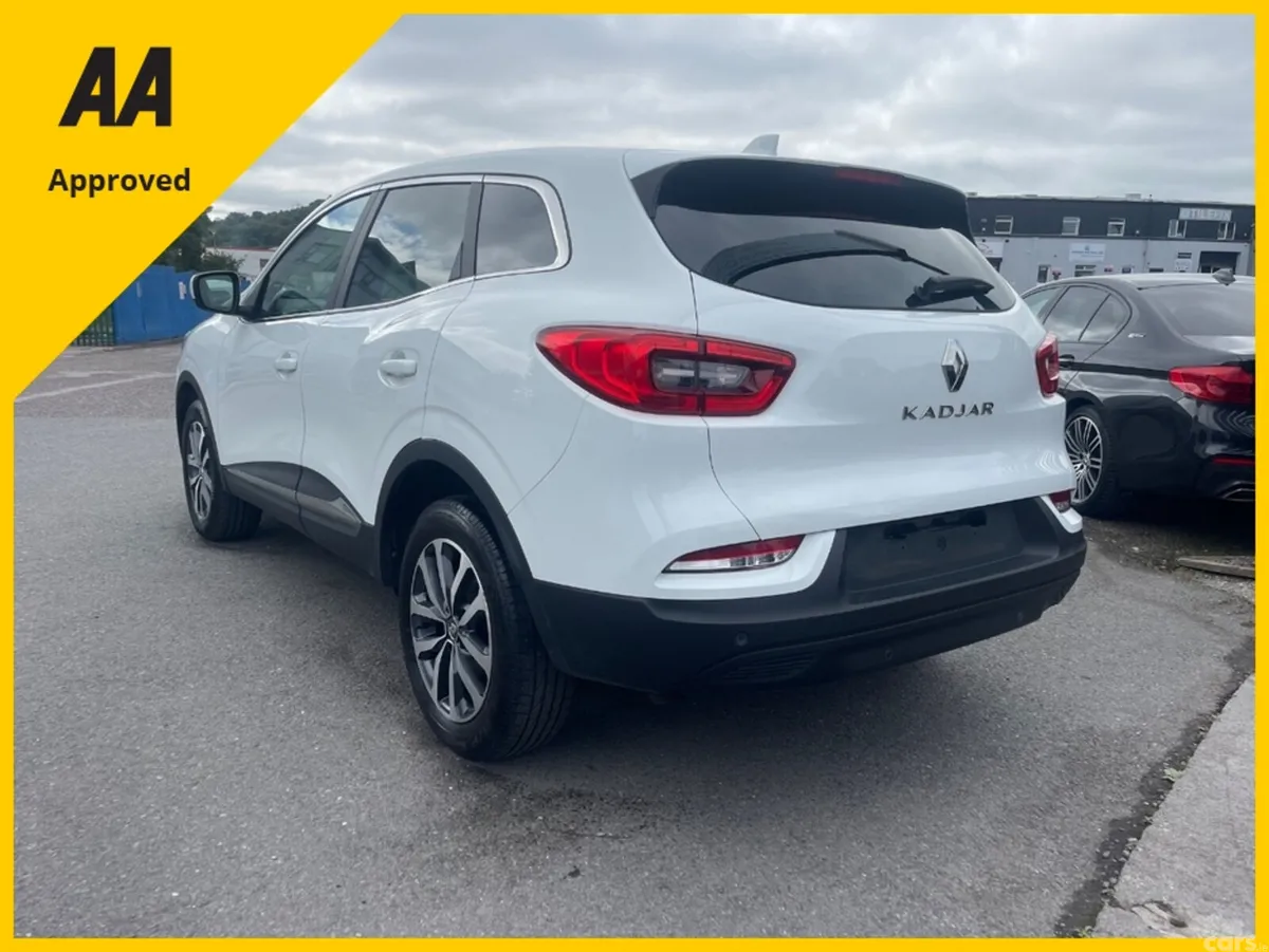 Renault Kadjar Hatchback, Petrol, 2022, White