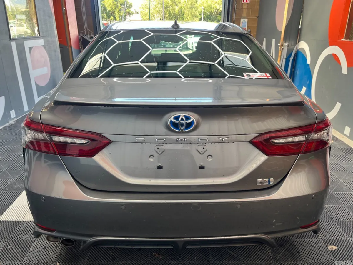Toyota Camry Saloon, Petrol Hybrid, 2023, Grey