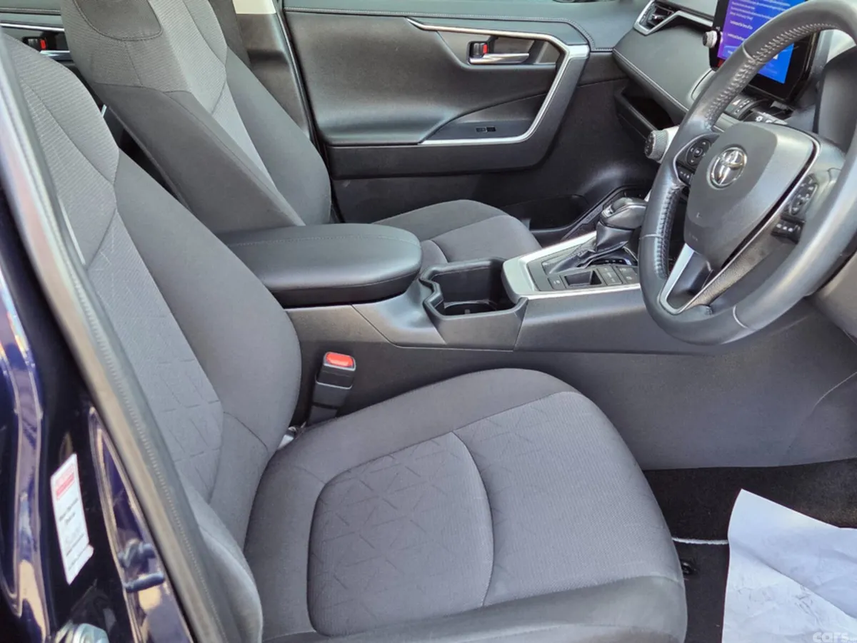 Toyota RAV4 SUV, Petrol Hybrid, 2023, Blue